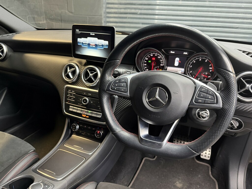 Mercedes-Benz A Class 1.6 A180 Amg Line 2017 OU17MWE Black #5