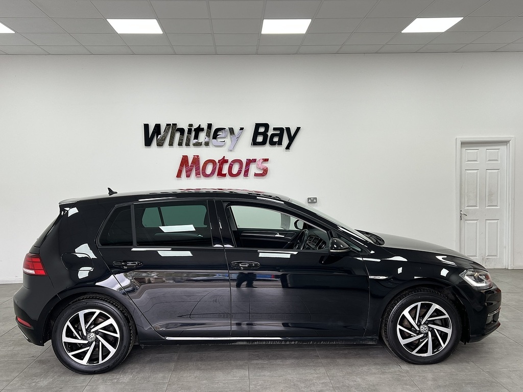 Volkswagen Golf Tsi Evo Match Edition GD69RWV Black #2