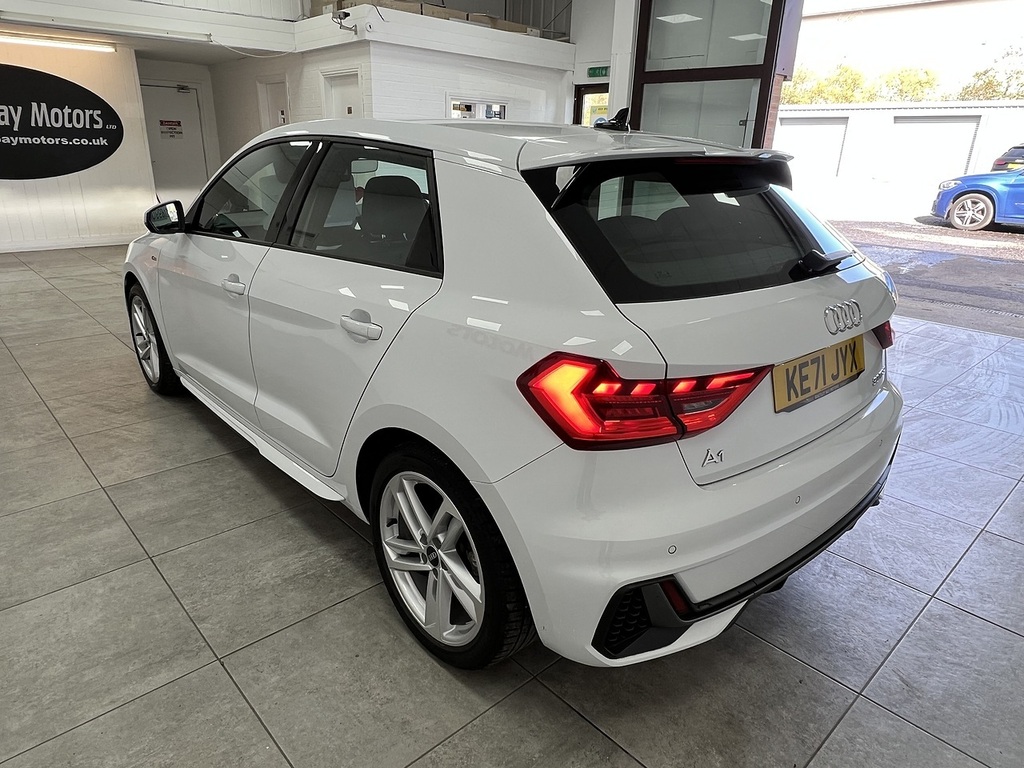 Audi A1 Tfsi S Line KE71JYX White #5