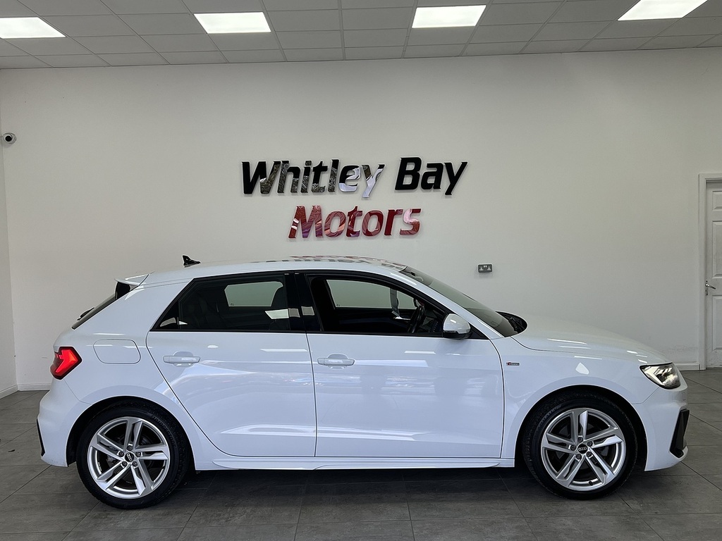 Audi A1 Tfsi S Line KE71JYX White #2