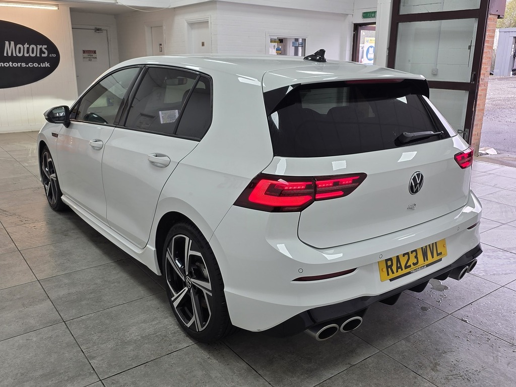 Volkswagen Golf Tsi R RA23WVL White #5