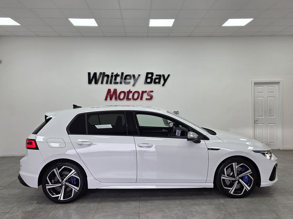 Volkswagen Golf Tsi R RA23WVL White #2