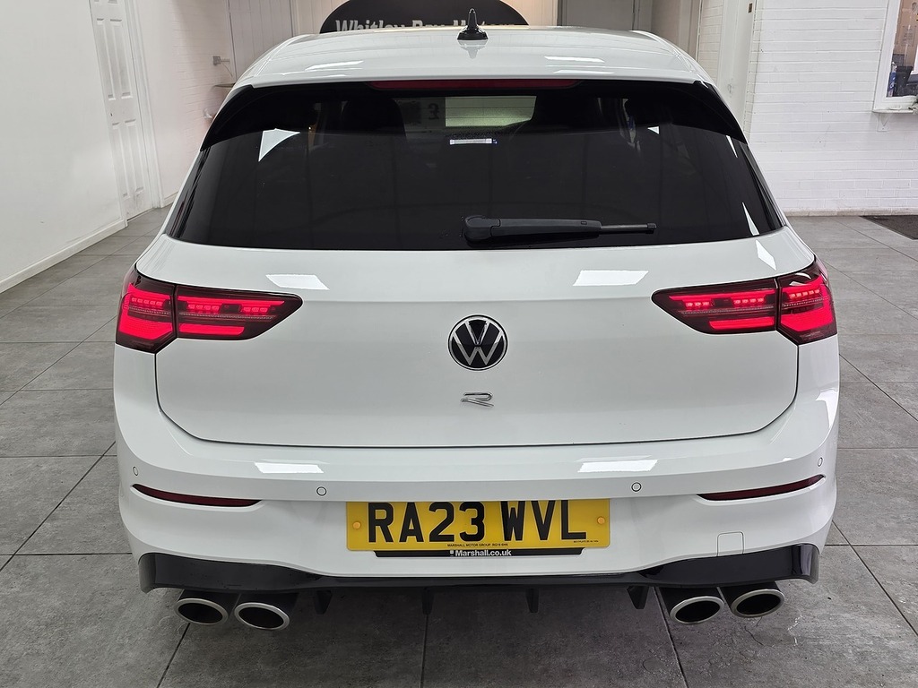 Volkswagen Golf Tsi R RA23WVL White #4
