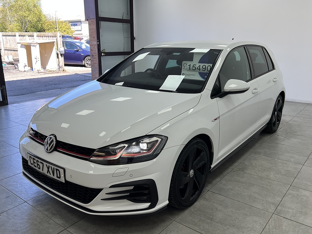 Volkswagen Golf Tsi Gti CE67XVD White #6