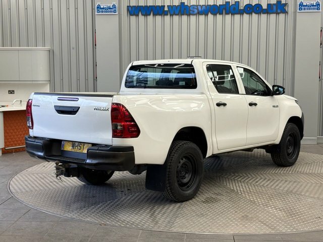 Toyota HILUX 2019 2.4 D-4d 150 Bhp Active Dcab Pickup 4Wd Manu GL19KNN White #6