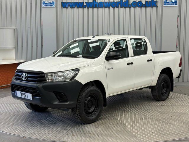 Toyota HILUX 2019 2.4 D-4d 150 Bhp Active Dcab Pickup 4Wd Manu GL19KNN White #3