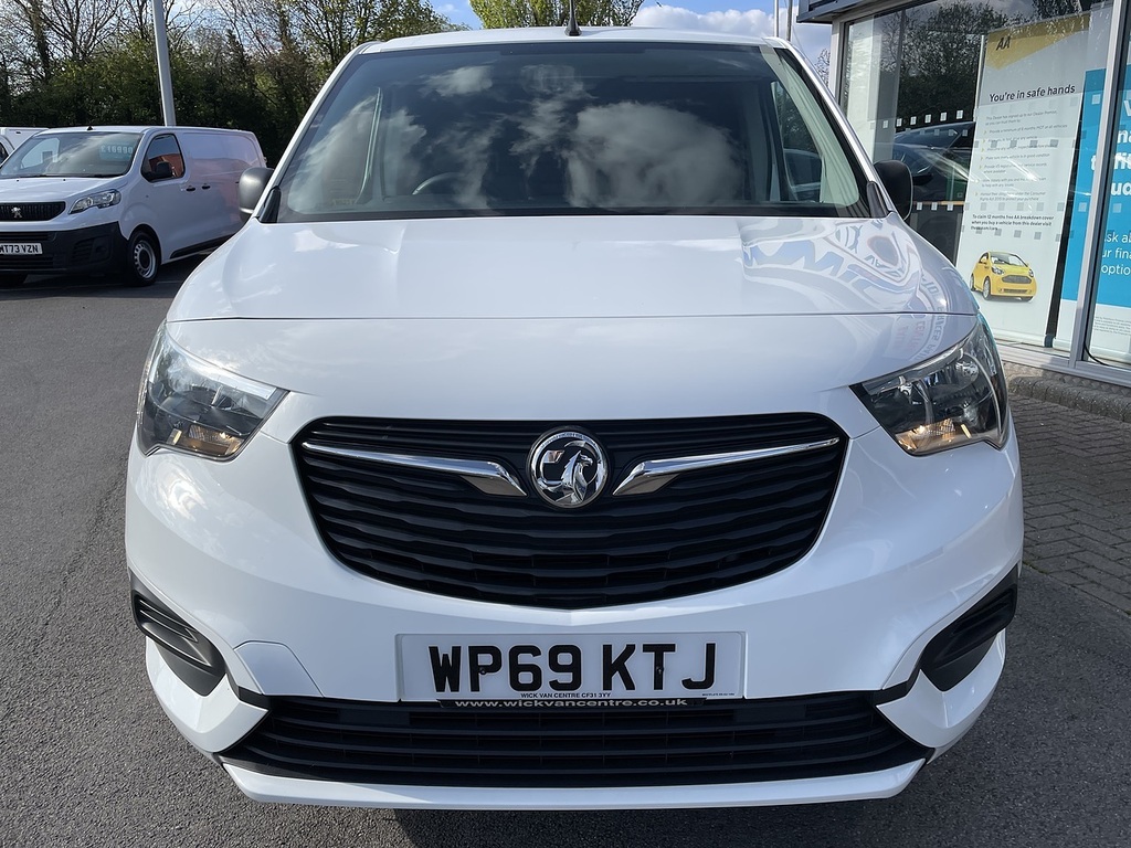 Vauxhall Combo 1.6 Turbo D 2300 Sportive Panel Van Man White #4
