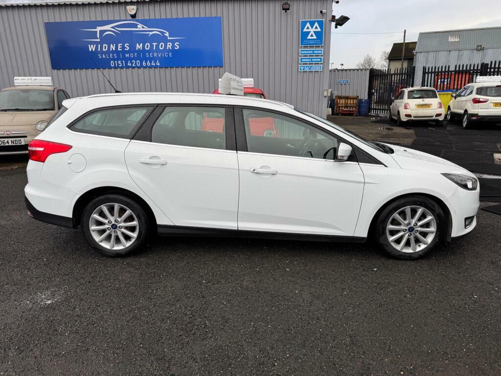Ford Focus 1.6 Titanium Powershift Euro 6 BT64EPD White #6