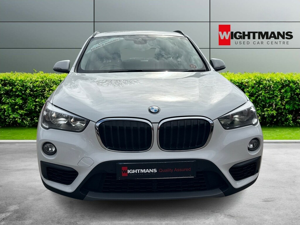 BMW X1 Suv 2.0 X1 Sdrive18d Se 2017 GJ67WZR White #2