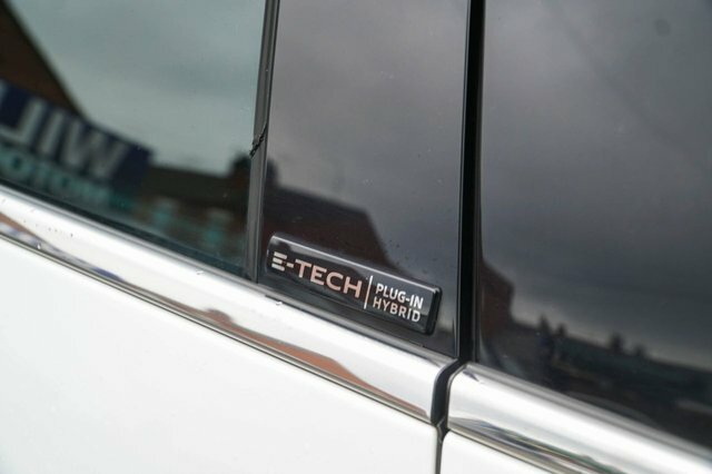 Renault Megane E-Tech Iconic E-tech White #49