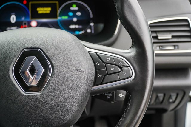 Renault Megane E-Tech Iconic E-tech White #55