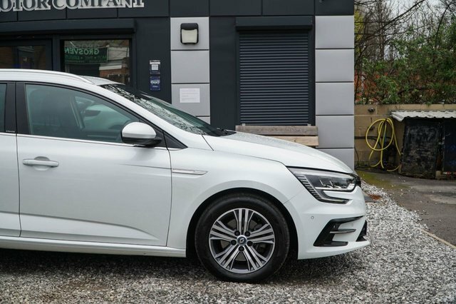 Renault Megane E-Tech Iconic E-tech White #48