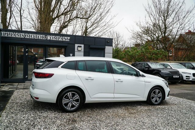 Renault Megane E-Tech Iconic E-tech White #46