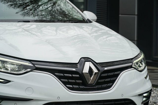 Renault Megane E-Tech Iconic E-tech White #10