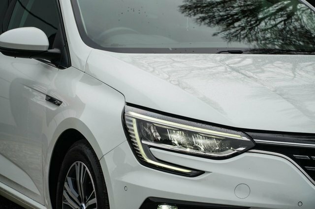 Renault Megane E-Tech Iconic E-tech White #9