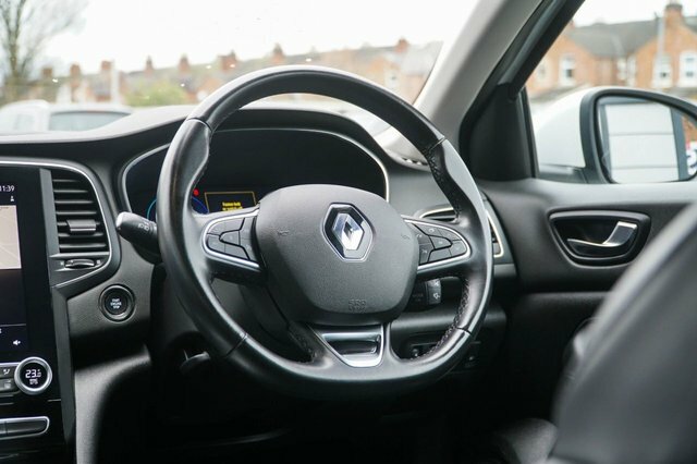Renault Megane E-Tech Iconic E-tech White #37
