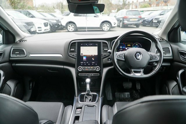 Renault Megane E-Tech Iconic E-tech White #42