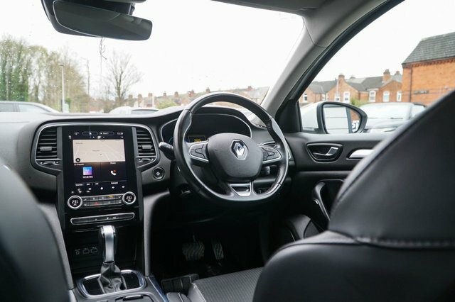 Renault Megane E-Tech Iconic E-tech White #36
