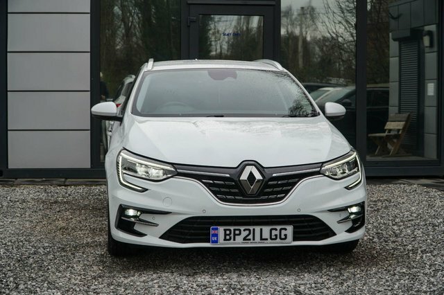 Renault Megane E-Tech Iconic E-tech White #13