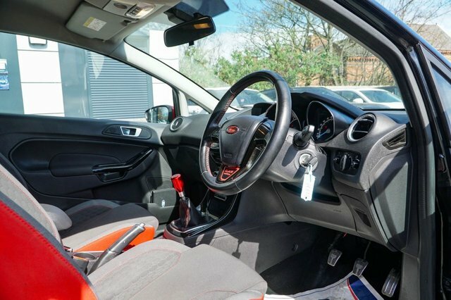 Ford Fiesta 2015 1.0T Ecoboost Zetec S Hatchback Ma L14GST Black #2