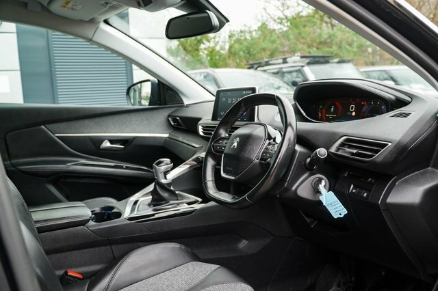 Peugeot 3008 2018 1.5 Bluehdi Allure Suv Euro MV68YPF Grey #2