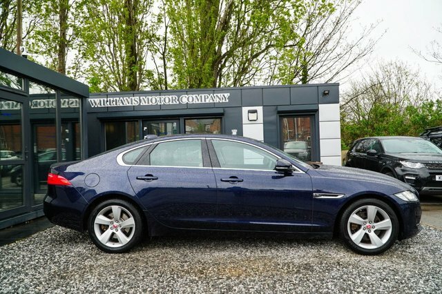 Jaguar XF 2017 2.0D Portfolio Saloon Euro 6 SH67VYV Blue #3