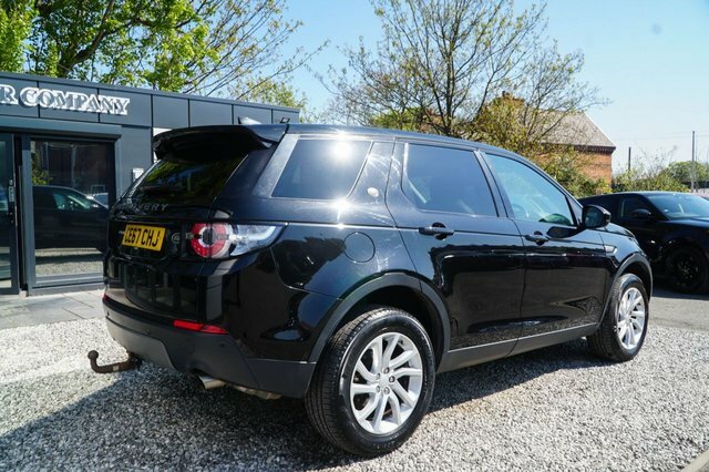 Land Rover Discovery Sport 2017 2.0 Td4 Se Tech Suv 4Wd Eur CE67CHJ Black #6