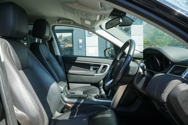 Land Rover Discovery Sport 2017 2.0 Td4 Se Tech Suv 4Wd Eur CE67CHJ Black #2