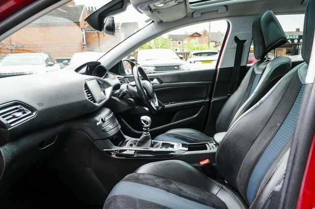 Peugeot 308 2018 1.2 Puretech Tech Edition Hatchback Petro MF68PPY Red #4