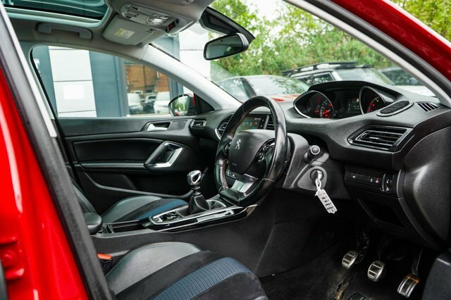 Peugeot 308 2018 1.2 Puretech Tech Edition Hatchback Petro MF68PPY Red #2
