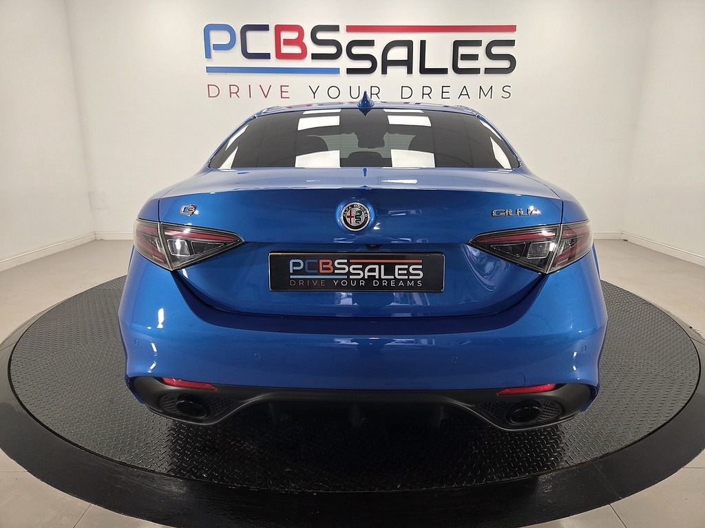 Alfa Romeo Giulia 2.0T Veloce Saloon Euro 6 Ss 2 S21GDP Blue #4