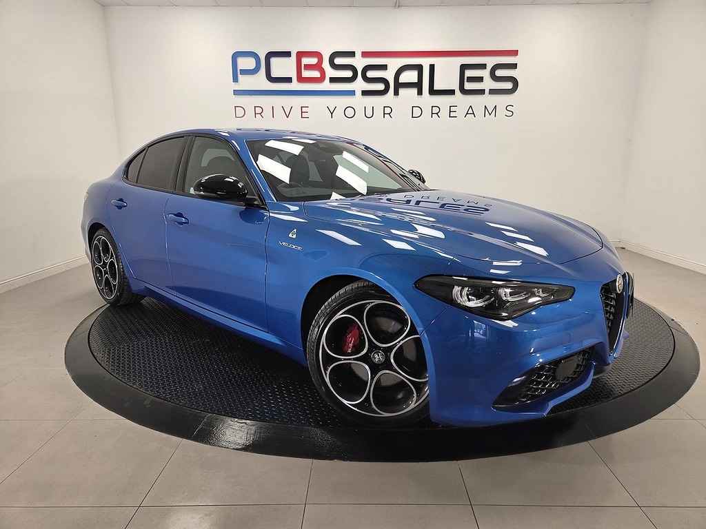 Alfa Romeo Giulia 2.0T Veloce Saloon Euro 6 Ss 2 Blue