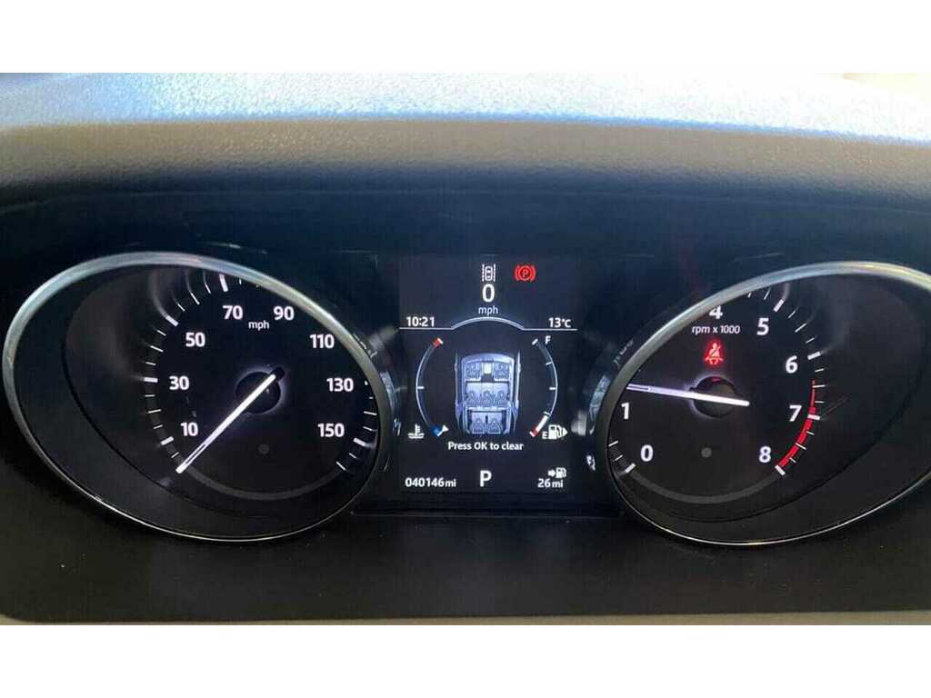 Land Rover Discovery 3.0 Si6 V6 Se 4Wd Euro 6 Ss Red #4
