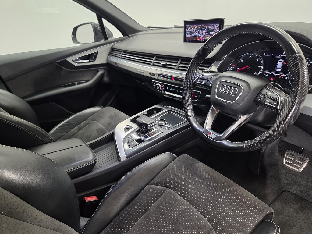 Audi Q7 Tdi V6 S Line Suv 3.0 YA66WSZ Black #5