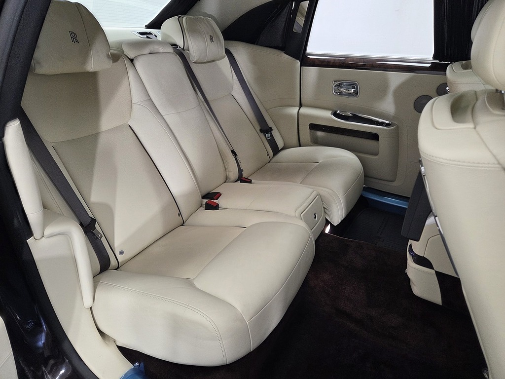 Rolls-Royce Ghost  Blue #10
