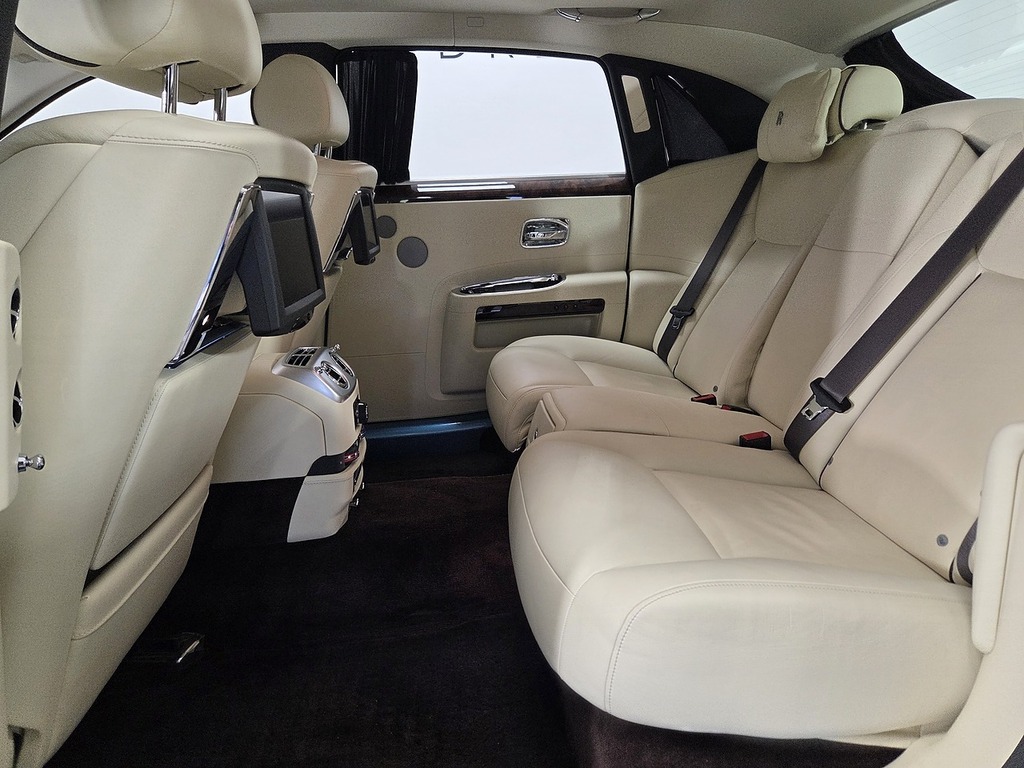 Rolls-Royce Ghost  Blue #20