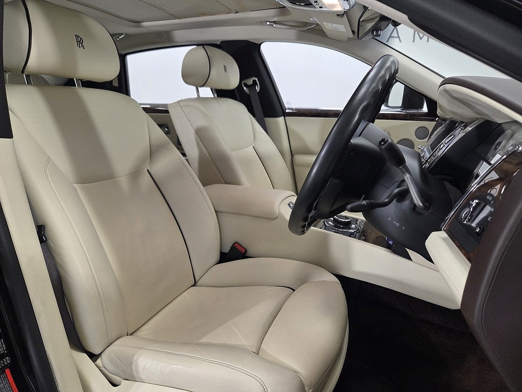 Rolls-Royce Ghost 6.6 V12 Saloon Euro 6 Ewb 563 Bhp  #2