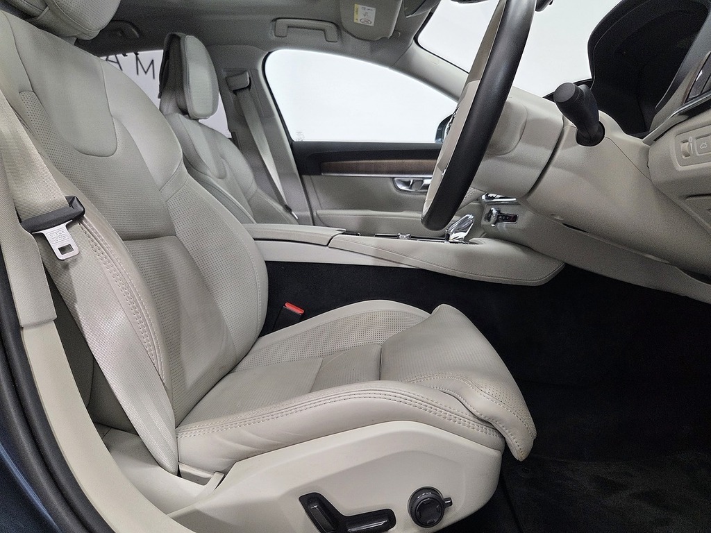 Volvo S90 2.0H T8 Recharge 11.6Kwh Inscription Saloon Pe Blue #5