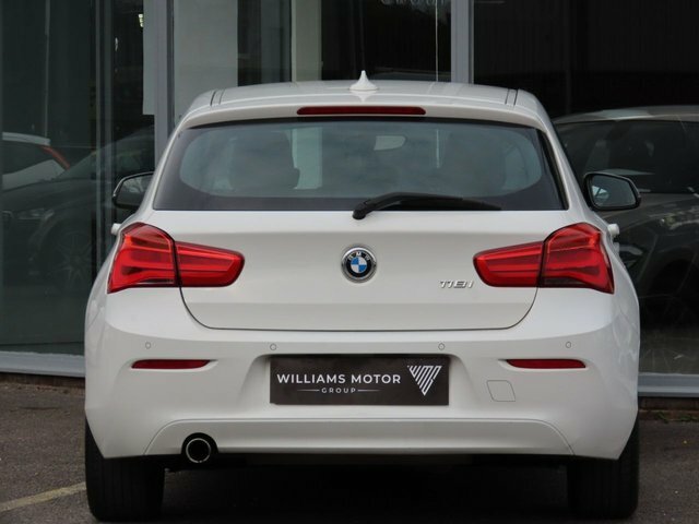 BMW 1 Series 2019 1.5 118I Se Business Hatchback Aut KM19EWK White #6