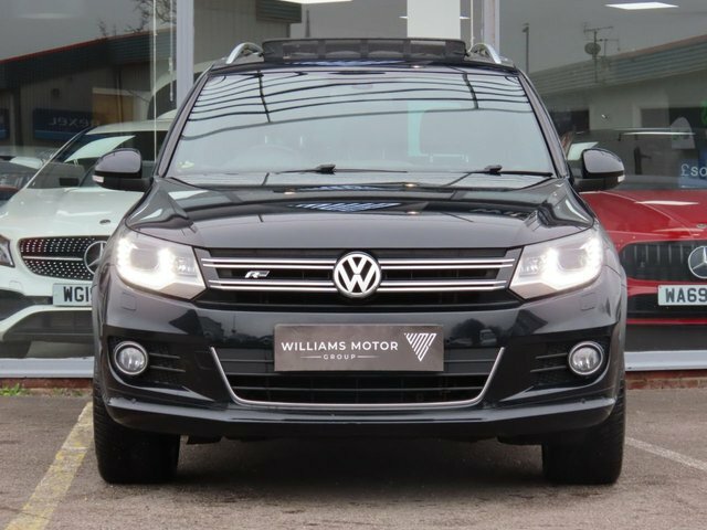 Volkswagen Tiguan 2014 2.0 Tdi Bluemotion Tech R-line Suv VX64WVL Black #2