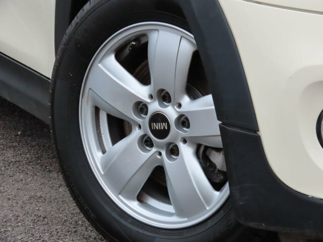 Mini Hatch 2019 1.5 Cooper Classic Hatchback Manua LK19LHG White #3