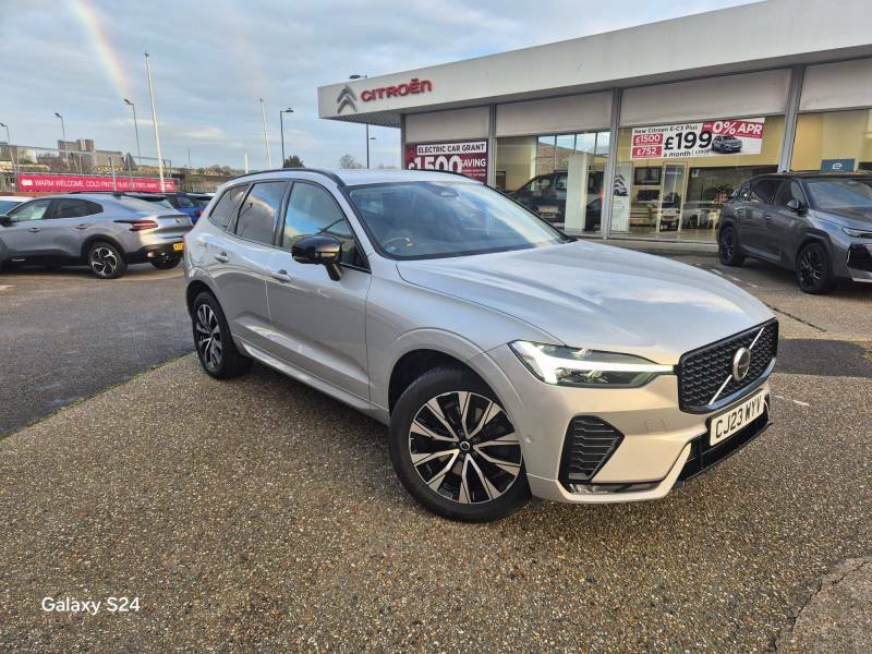 Volvo XC60 2.0 B4 Mhev Plus Awd Euro 6 Ss - 2023 Grey