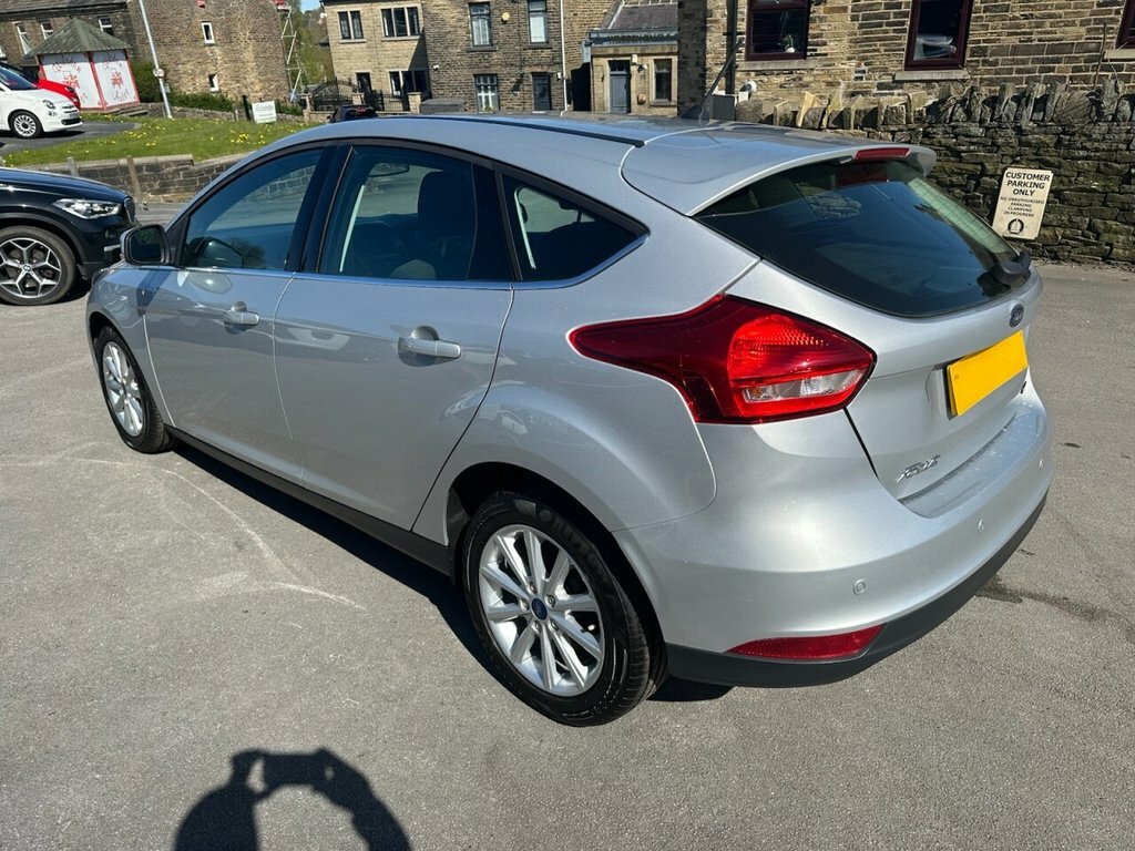 Ford Focus 1L Titanium MT18BKY Silver #6