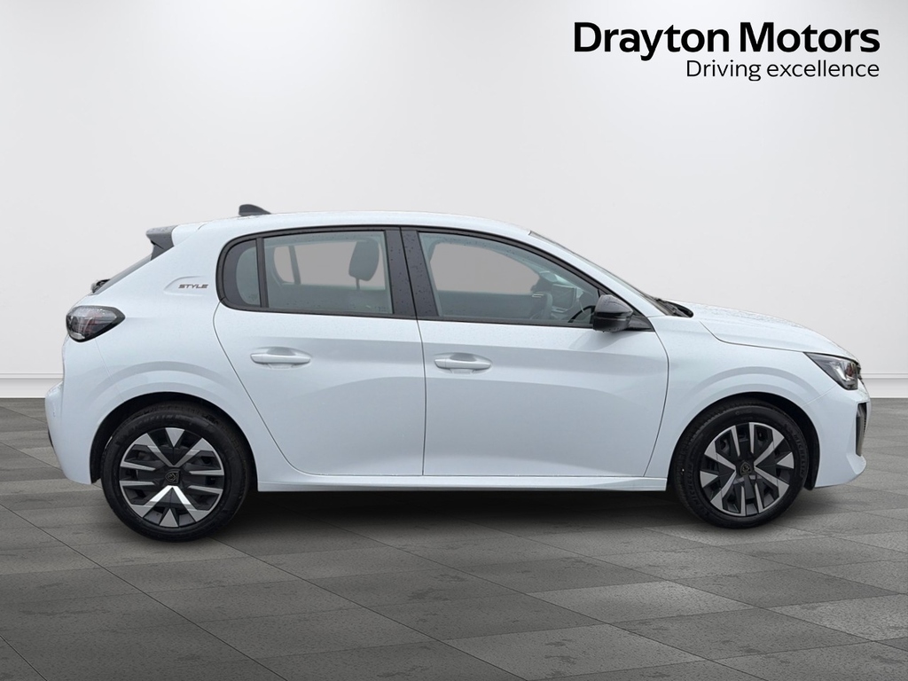 Peugeot 208 1.2 Puretech Style Hatchback ME75LFB White #5