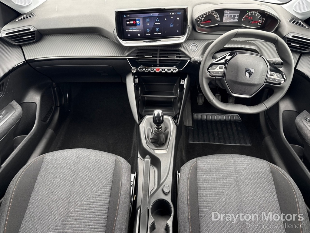 Peugeot 208 1.2 Puretech Style Hatchback MP75AXK White #2