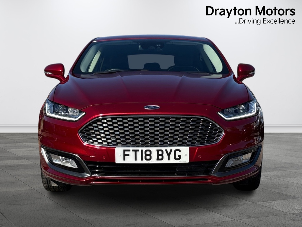 Ford Mondeo 2.0 Tdci Vignale Hatchback Powershift FT18BYG Red #3