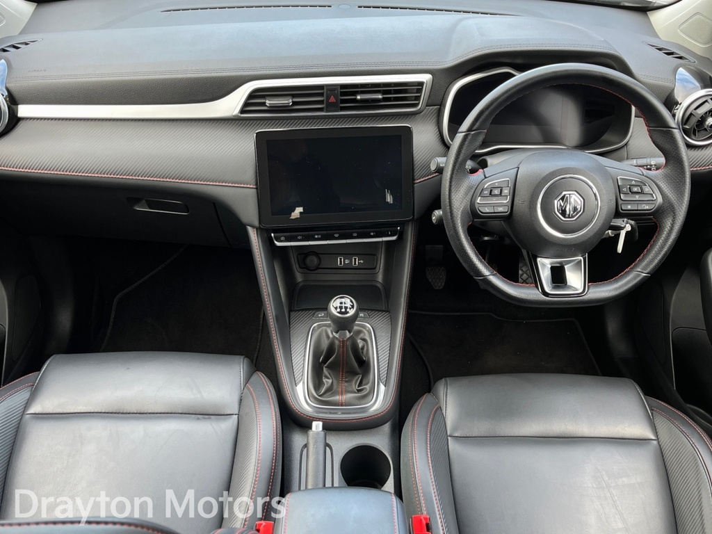 MG ZS 1.5 Vti Tech Exclusive Suv FE71JWN Silver #2