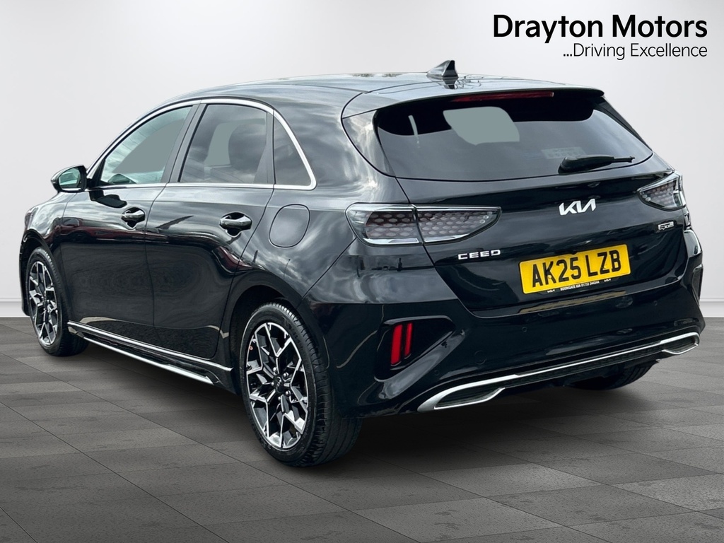 Kia Ceed 1.5 T Gdi Gt Line Hatchback Dct Black #6