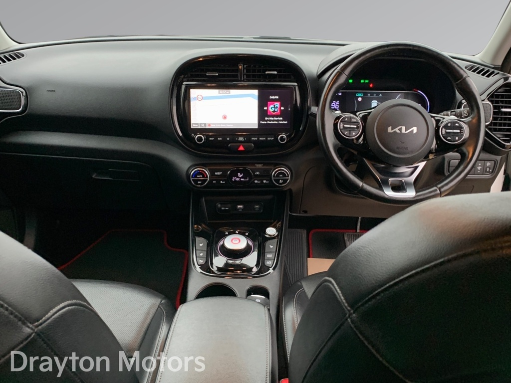 Kia Soul 64Kwh Explore Suv White #2