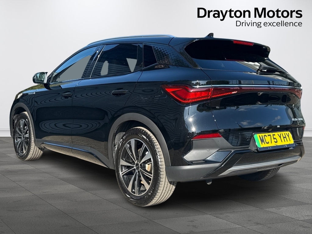 Byd Atto 3 60.48Kwh Design Suv MC75YHY Black #6